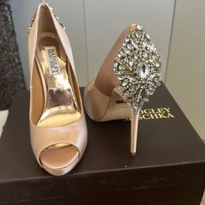 Badgley Mischka GORGEOUS HEELS PINK KIARA